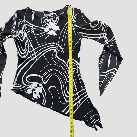 Vintage Ozone USA Black White Asymmetrical Handkerchief Blouse M Y2K Whimsigoth - Picture 8 of 13